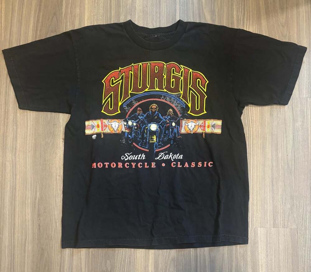 Vintage 1997 Sturgis South Dakota Motorcycle Classic T-Shirt Black